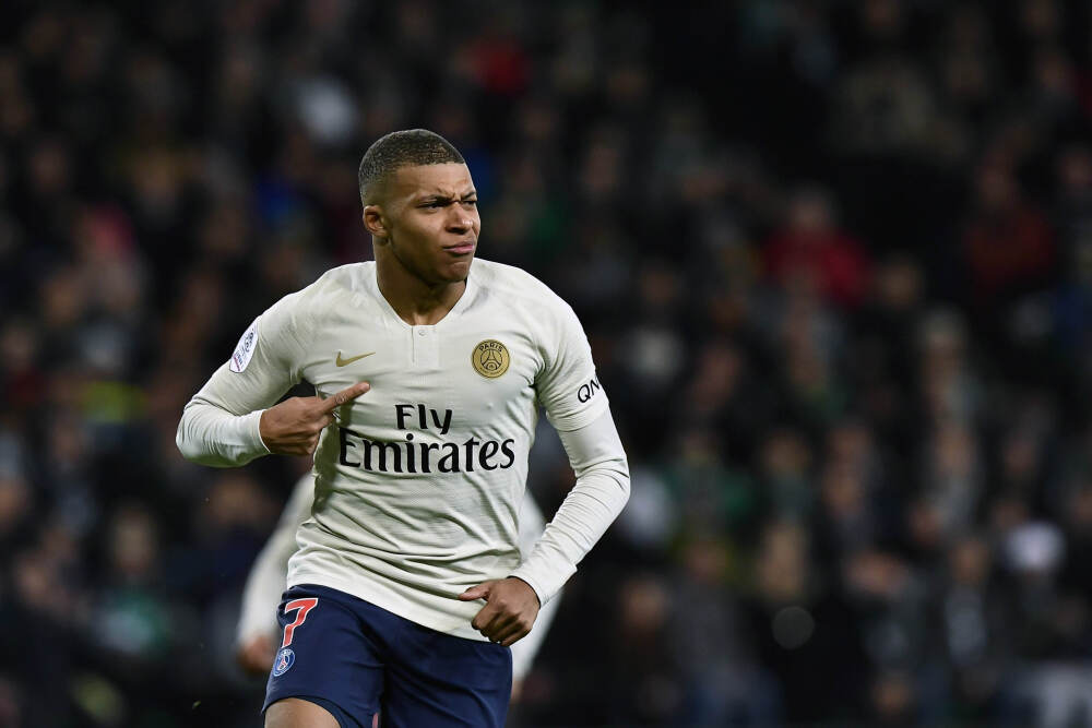 给龙哥都整懵了……追梦突然自爆被驱逐 狄龙微微一笑